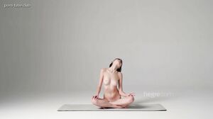 Hannah Naked Yoga