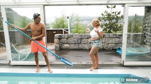 Camilla takes on the pool boy in HD